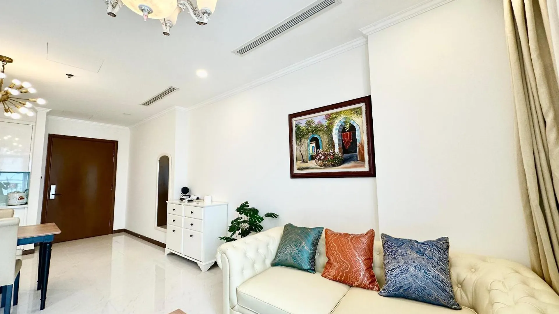 Vinhomes Romantic Apartment Ho Chi Minh