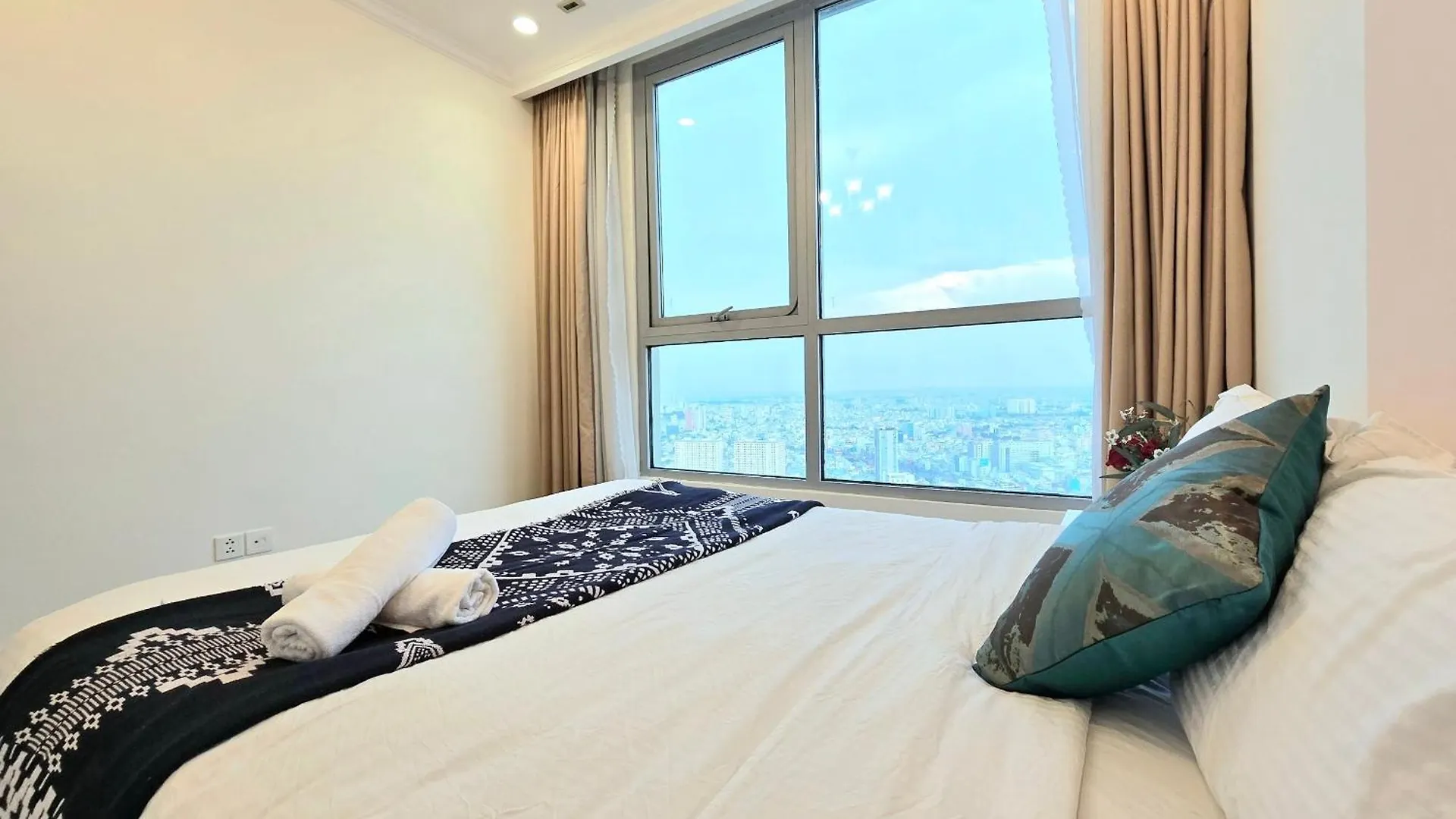 Vinhomes Romantic Apartment Ho Chi Minh
