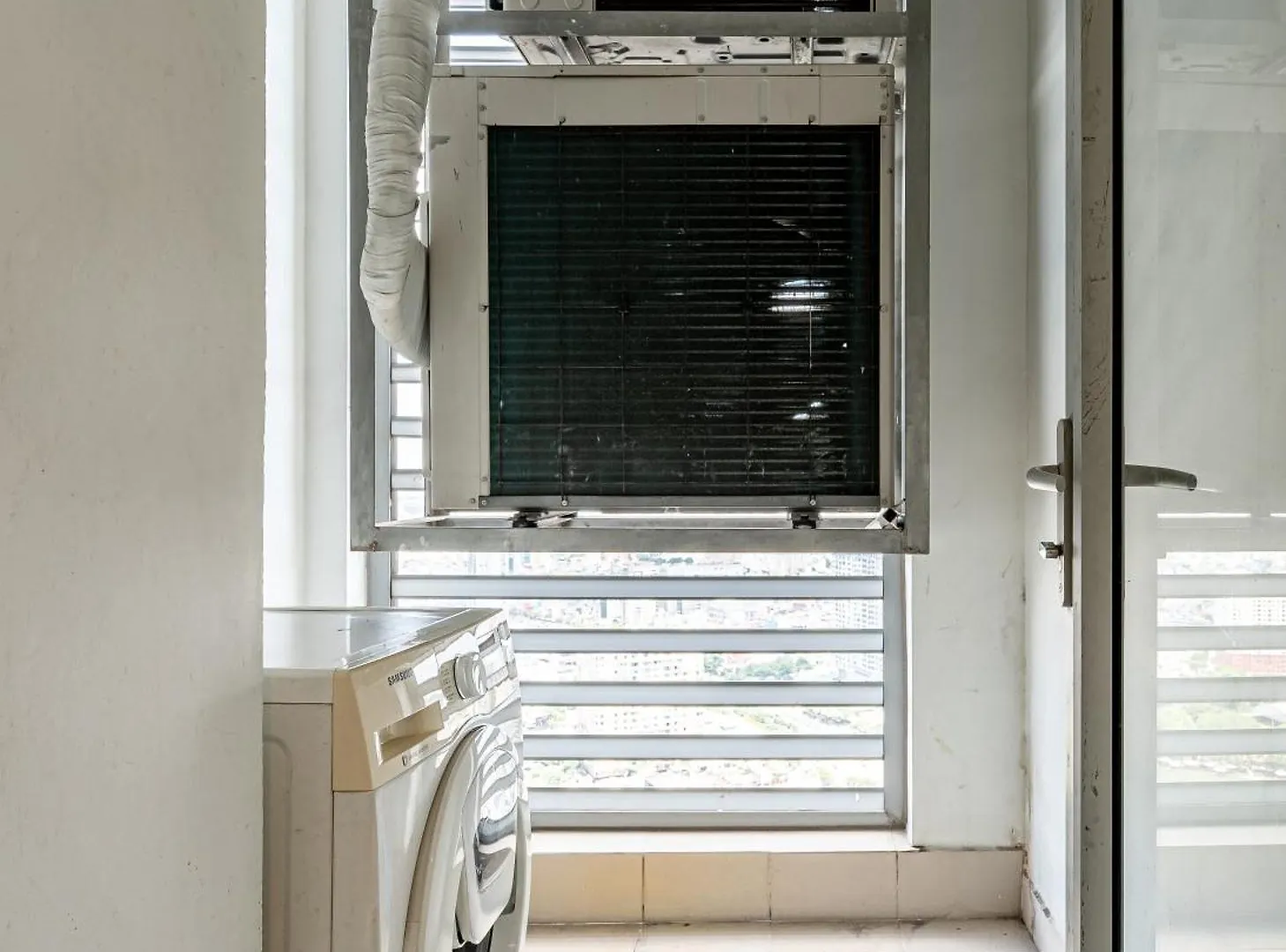 Vinhomes Romantic Apartment Ho Chi Minh